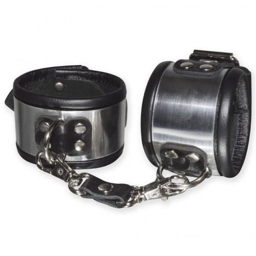 Купить Эффектные серебристо-черные наручники с металлическим блеском код товара: 3166/Арт.154360. Секс-шоп в СПб - EROTICOASIS | Интим товары для взрослых 