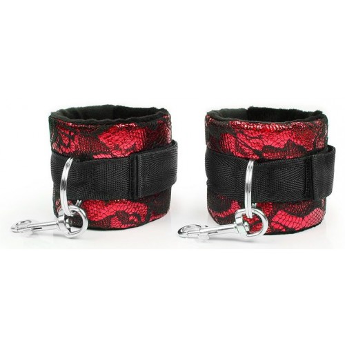 Купить Красно-черные наручники с карабинами код товара: NTB-80586 / Арт.180442. Секс-шоп в СПб - EROTICOASIS | Интим товары для взрослых 