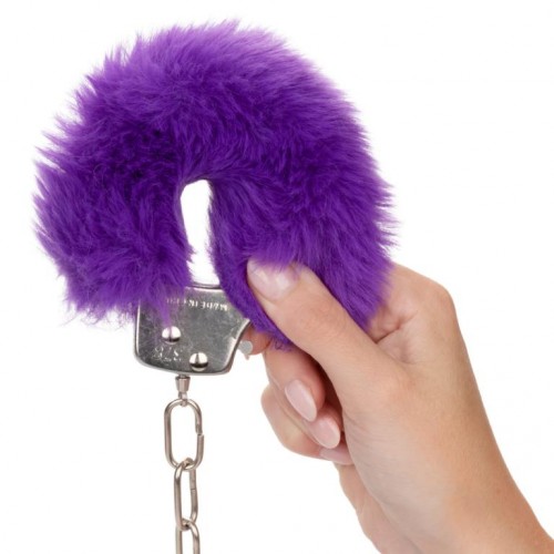 Фото товара: Металлические наручники с фиолетовым мехом Ultra Fluffy Furry Cuffs, код товара: SE-2651-60-3 / Арт.359610, номер 4