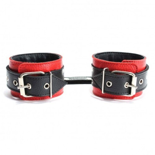 Фото товара: Красно-чёрные наручники из натуральной кожи, код товара: 51003ars/Арт.52931, номер 2