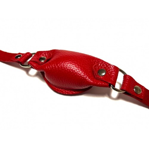 Фото товара: Красный кожаный кляп на ремешках с пряжкой, код товара: 60015ars/Арт.390309, номер 1