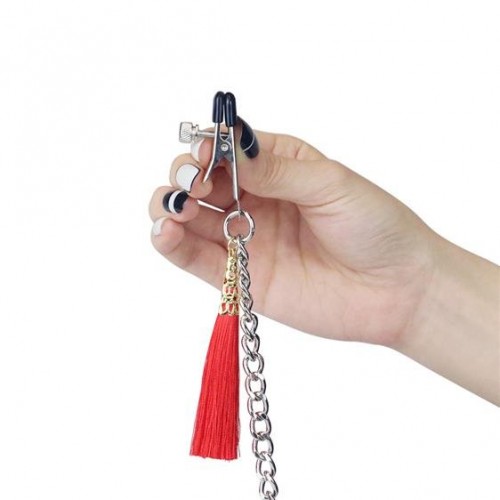 Фото товара: Зажимы на соски и клитор с игривыми красными кисточками Nipple Clit Tassel Clamp With Chain, код товара: LV761010/Арт.397395, номер 3