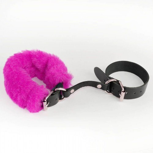 Купить Черные кожаные наручники со съемной ярко-розовой опушкой код товара: 3442-144/Арт.410092. Секс-шоп в СПб - EROTICOASIS | Интим товары для взрослых 