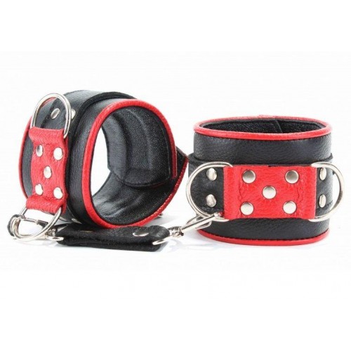 Купить Широкие черные наручники с красным декором код товара: 51018ars/Арт.67983. Секс-шоп в СПб - EROTICOASIS | Интим товары для взрослых 