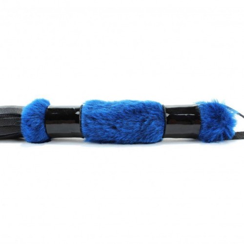 Фото товара: Черная плеть с синей меховой рукоятью - 44 см., код товара: 740003ars/Арт.67986, номер 2