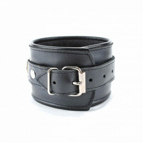Фото товара: Черные кожаные наручники с металлическими клепками, код товара: 63003ars/Арт.88018, номер 3